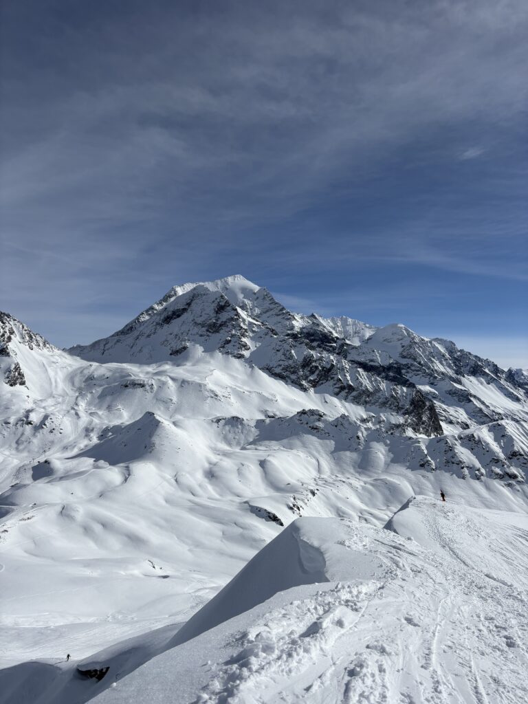 ヨーロッパスキーと岩